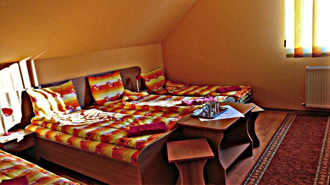 Bed and Breakfast Picnic Panzio Lunca de Sus Exterior foto