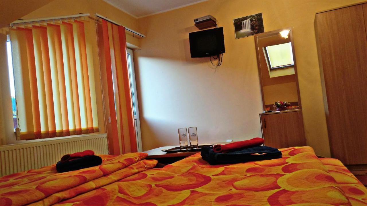 Bed and Breakfast Picnic Panzio Lunca de Sus Exterior foto