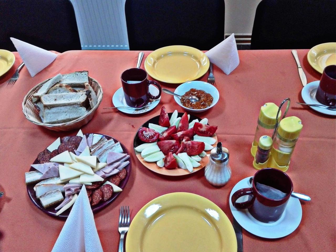 Bed and Breakfast Picnic Panzio Lunca de Sus Exterior foto
